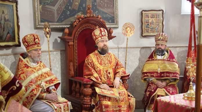 Митрополит Григорий возглавил престольный праздник в Свято-Никольском храме Краснодара