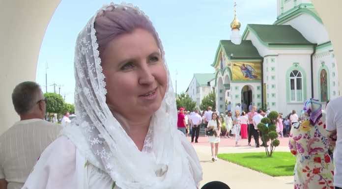 Видеосюжет: Архиерейская литургия в престольный праздник храма Святой Троицы станицы Динской