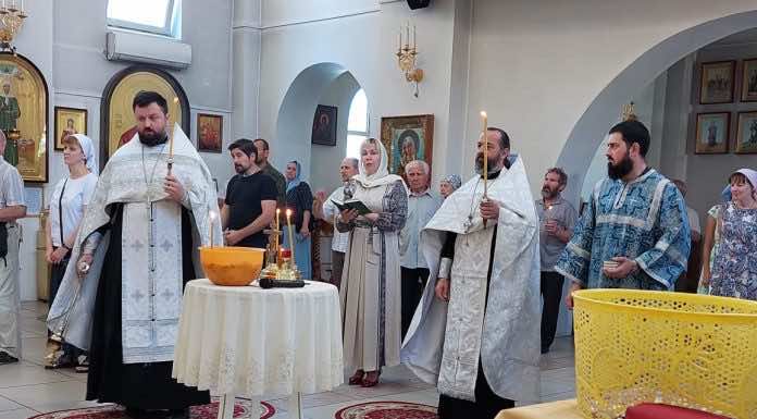 В храме святителя Николая Чудотворца в микрорайоне Гидростроителей почтили память протоиерея Евгения Порфирьева