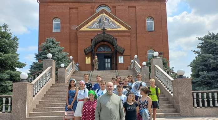 Экскурсионная поездка по храмам города Краснодара для детей из социально незащищенных семей