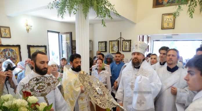 Митрополит Григорий совершил Литургию в храме Предтечи Господня Иоанна в престольный праздник