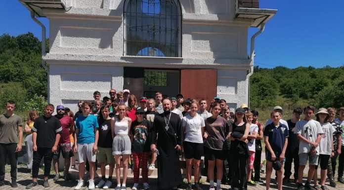 Подростки Северского района посетили Георгиевский храм станицы Азовской