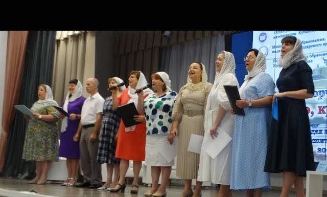 Видеосюжет: Педагогический семинар «Поезд творческих идей» в Краснодаре благословил митрополит Григорий