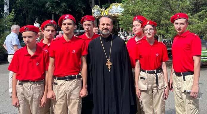 Протоиерей Сергий Лопасов принял участие в открытых Юнармейских играх