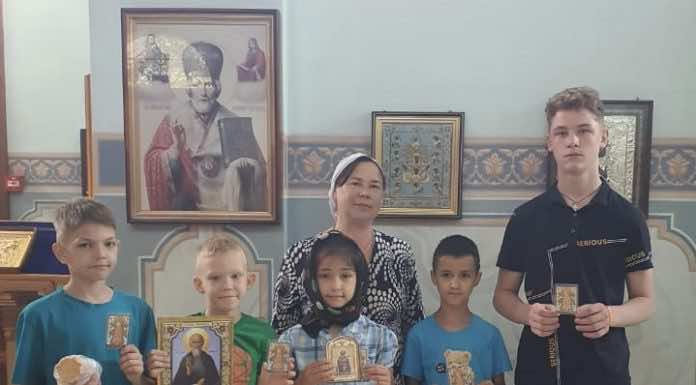 Состоялась экскурсия для детей Центра социальной реабилитации АВИС в храм Казанской иконы Божией Матери