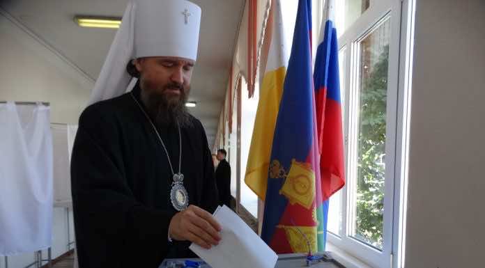 Митрополит Григорий принял участие в выборах в Законодательное собрание края