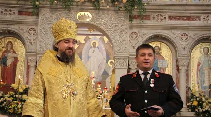 Митрополит Григорий совершил Литургию в войсковом Александро-Невском соборе в престольный праздник