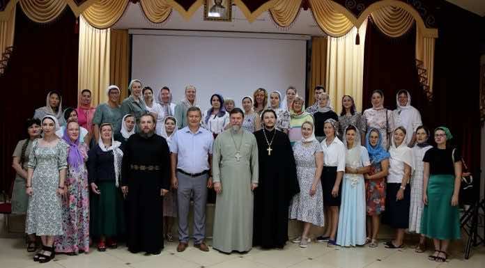 Видеосюжет о начале работы церковно-певческих курсов