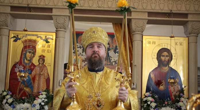 Митрополит Григорий совершил Литургию в храме иконы Божией Матери «Неувядаемый Цвет»