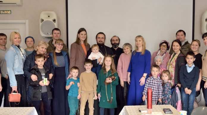 Как побороть стресс и сохранить гармонию в семье – тема очередного заседания «Семейного клуба»