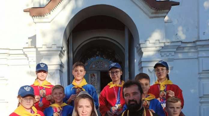 Юные самбисты станицы Пластуновской поблагодарили Бога за призовое место на Всероссийском фестивале