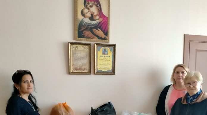 Педагоги вечерней школы станицы Динской собрали гуманитарную помощь для солдат-участников СВО