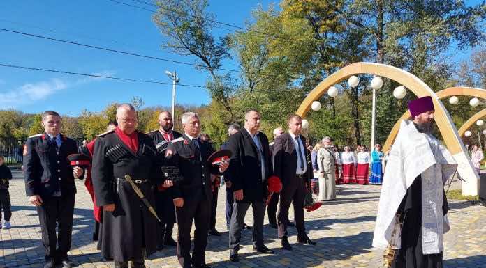 Благочинный принял участие в казачьих поминовениях в Апшеронске