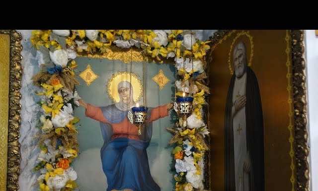 Видеосюжет. Митрополит Григорий совершил Литургию в храме иконы Божией Матери «Спорительница хлебов»