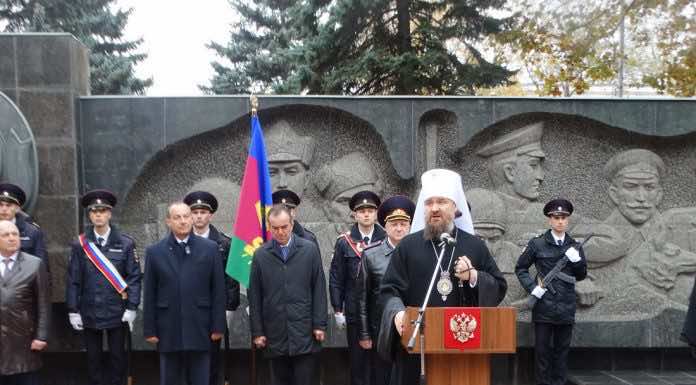 Митрополит Григорий принял участие в праздновании Дня сотрудника органов внутренних дел России