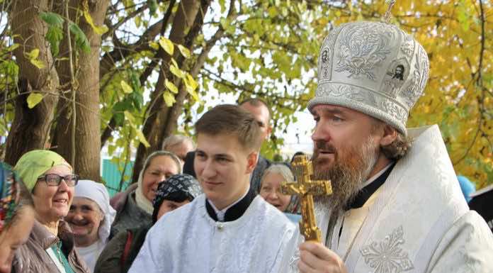 В Михайлов день митрополит Григорий совершил Литургию и закладку нового храма в станице Нововеличковской