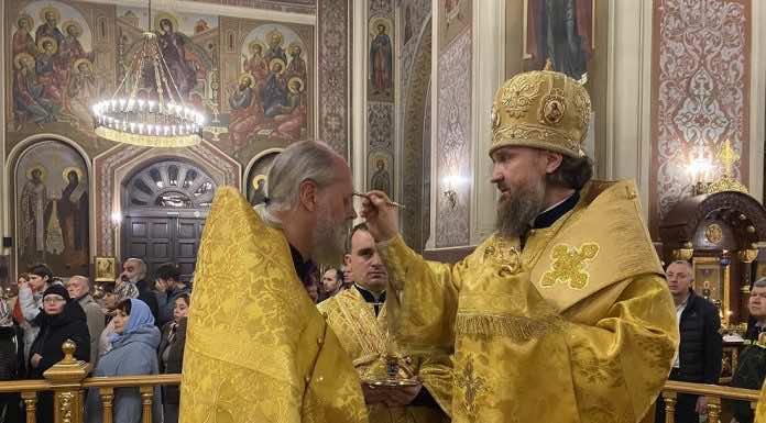 Митрополит Григорий совершил Всенощное бдение в канун дня памяти святителя Григория Паламы