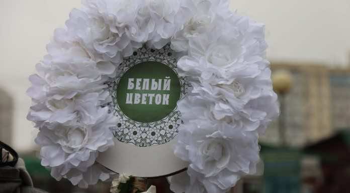 Видеосюжет. Акция «Белый цветок» в храме Рождества Христова и Русской Православной школе