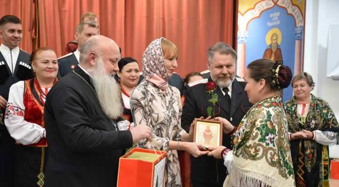 В войсковом Александро-Невском соборе торжественно отметили День матери-казачки