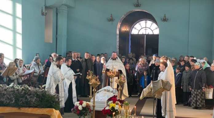 В Троицком храме Горячего Ключа состоялось прощание с протоиереем Анатолием Масленниковым