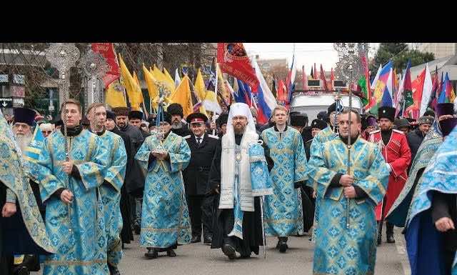Видеосюжет. В Краснодаре прошел общегородской крестный ход в поддержку защитников Отечества