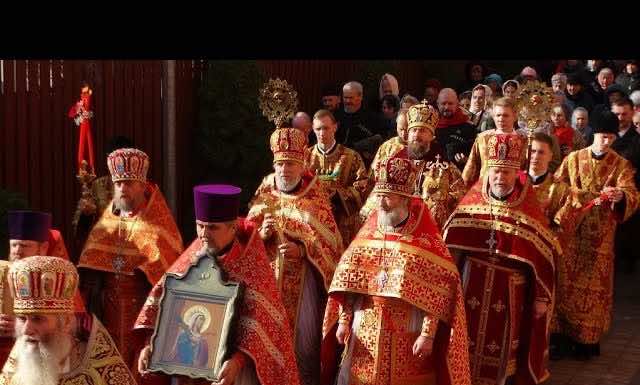 Видеосюжет. Архиерейская литургия в престольный праздник Свято-Екатерининского кафедрального собора