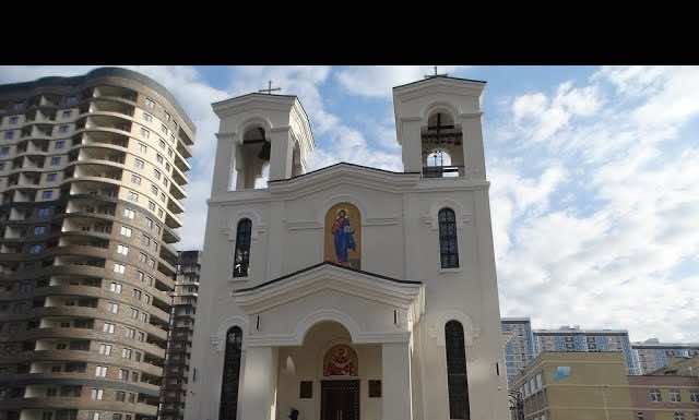 Видеосюжет. Митрополит Григорий совершил Великое освящение нового Свято-Андреевского храма города Краснодара