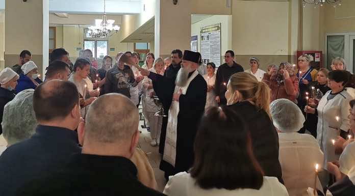 Протоиерей Иоанн Гармаш в праздник Крещения Господня посетил военный госпиталь Краснодара