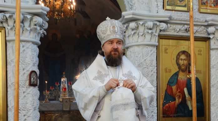 Митрополит Григорий совершил Литургию в Свято-Покровском храме города Абинска