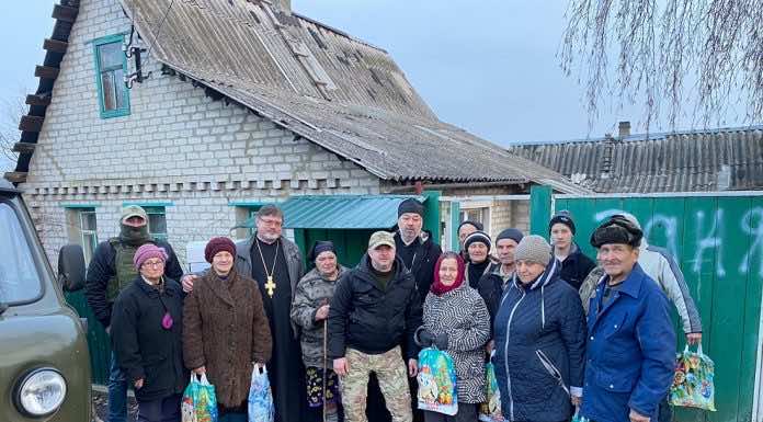 Клирики храма Вознесения Господня в Пашковке доставили гуманитарную помощь в Луганск