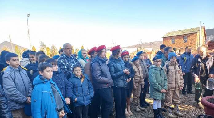 Более ста школьников приняли участие в освящении воды в Апшеронске