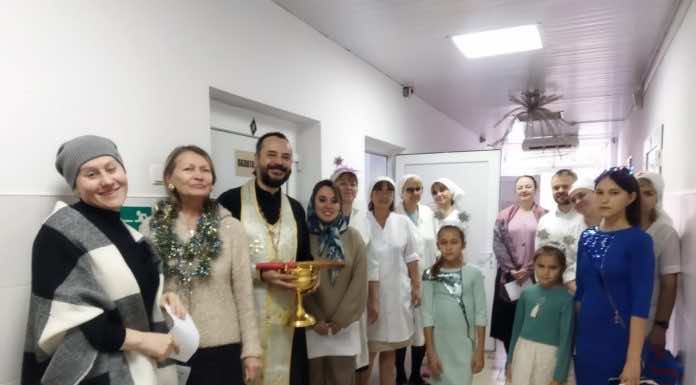 Сестры милосердия поздравили с Рождеством Христовым пациентов краснодарского хосписа