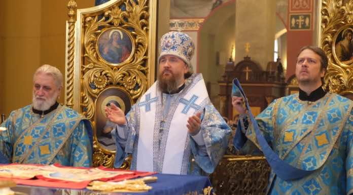 В праздник Сретения Господня митрополит Григорий совершил Литургию в краснодарском храме Святого Духа