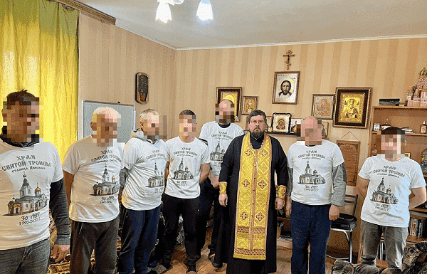 Священник встретился с подопечными из Центра ресоциализации для зависимых людей в Динском районе