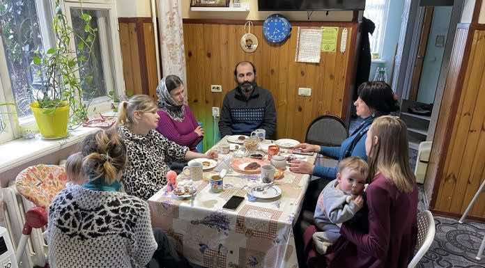 Киноклуб в кризисном центре для женщин «Светлая обитель» — уроки любви