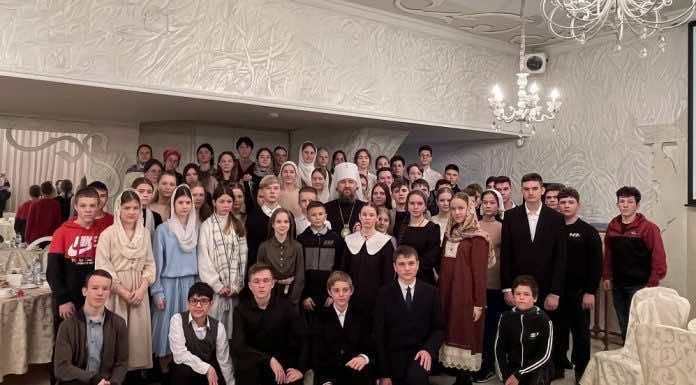 Состоялась встреча митрополита Григория с детьми духовенства Екатеринодарской епархии