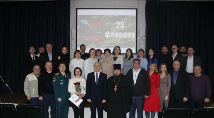 Протоиерей Георгий Лабецкий поздравил сотрудников Краснодарского учебного центра противопожарной службы с днем защитника Отечества