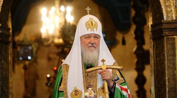 Митрополит Григорий поздравил Святейшего Патриарха Кирилла с годовщиной интронизации