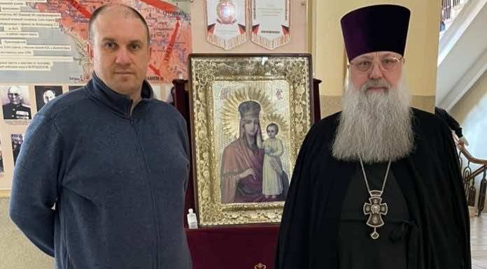 Настоятель Александро-Невского собора посетил военный госпиталь города Краснодара