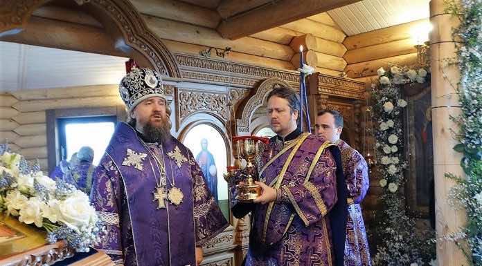 Митрополит Григорий возглавил престольный праздник храма преподобного Алексия, человека Божия в Краснодаре