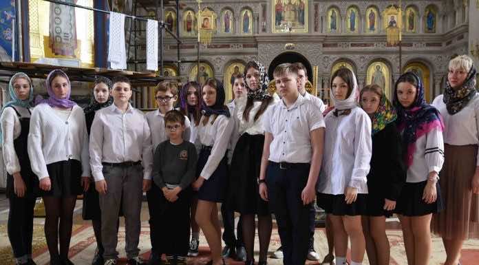 Войсковой Александро-Невский собор посетили казачата из станицы Крыловской