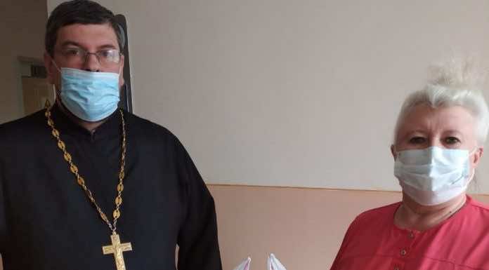 Священник посетил инфекционное отделение Динской районной больницы