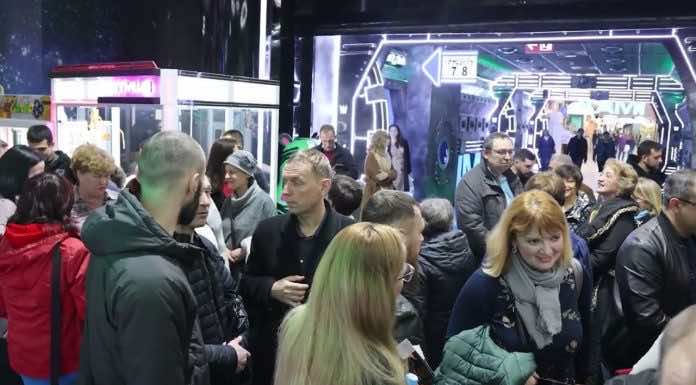 Видеосюжет. Прихожане храма Рождества Христова посетили показ фильма о святителе Луке (Войно-Ясенецком)