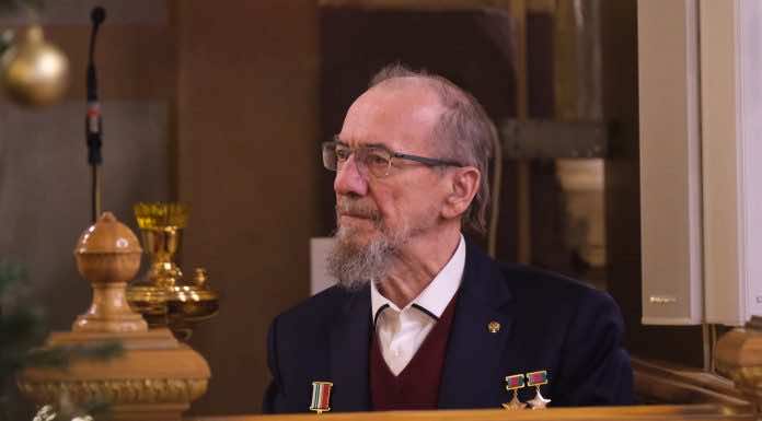 Митрополит Григорий поздравил Виктора Захарченко с 85-летним юбилеем