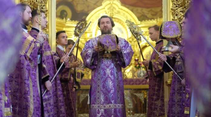 Митрополит Григорий совершил Литургию в Свято-Екатерининском кафедральном соборе города Краснодара