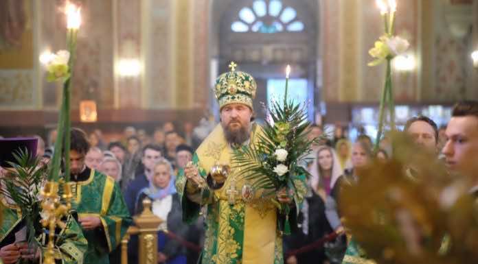В канун Вербного воскресения митрополит Григорий совершил всенощное бдение