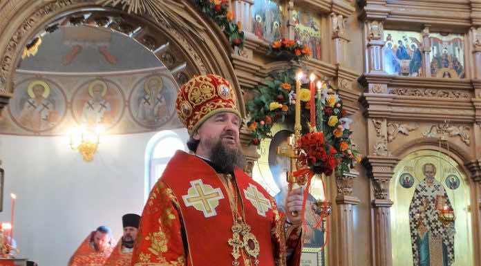 Во вторник Светлой седмицы митрополит Григорий совершил литургию в Свято-Казанском храме Краснодара