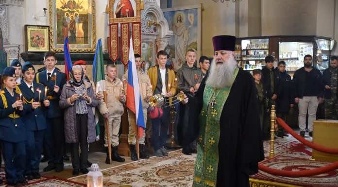 В Александро-Невском войсковом соборе прошел завершающий этап эстафеты «Свеча памяти»
