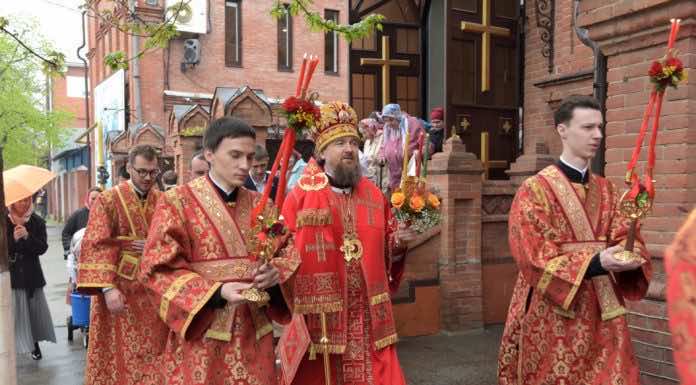 В четверг Светлой седмицы митрополит Григорий совершил Литургию в Свято-Ильинском храме Краснодара