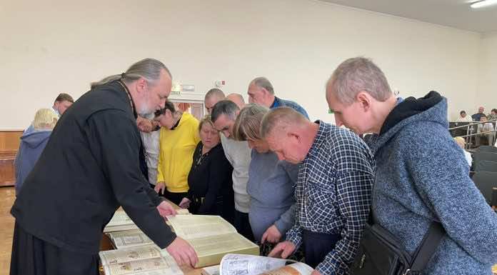 В Северском психо-неврологическом интернате прошла презентация православных книг